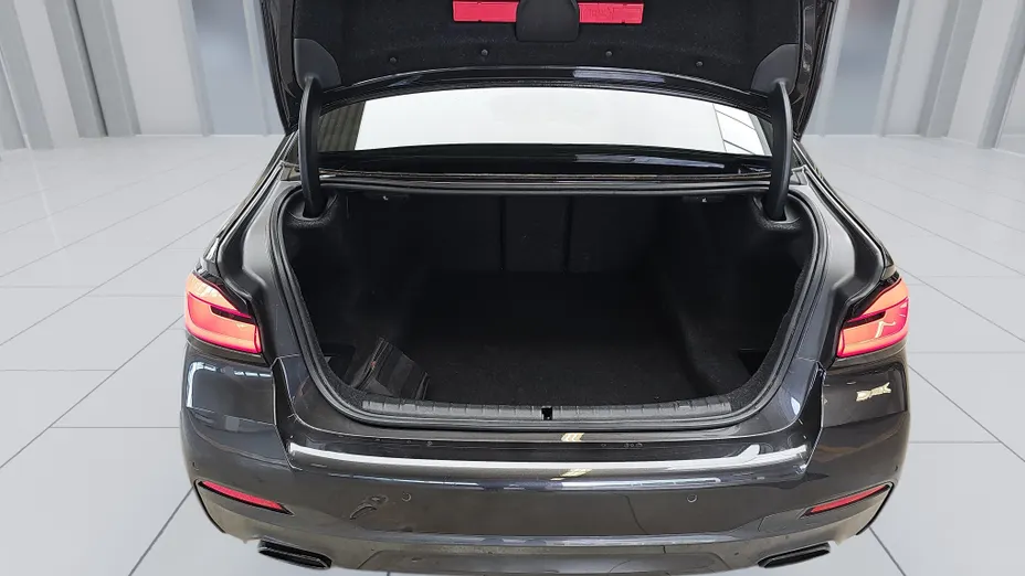 BMW Seria 5 520d xDrive mHEV M Sport sport-aut