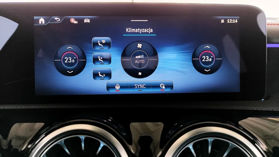 MERCEDES-BENZ CLA CLA 200 AMG Line 7G-DCT