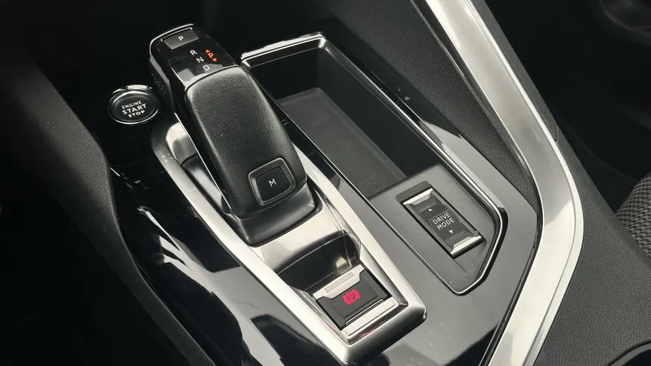 PEUGEOT 5008 5008 2.0 BlueHDi GT S&S EAT8