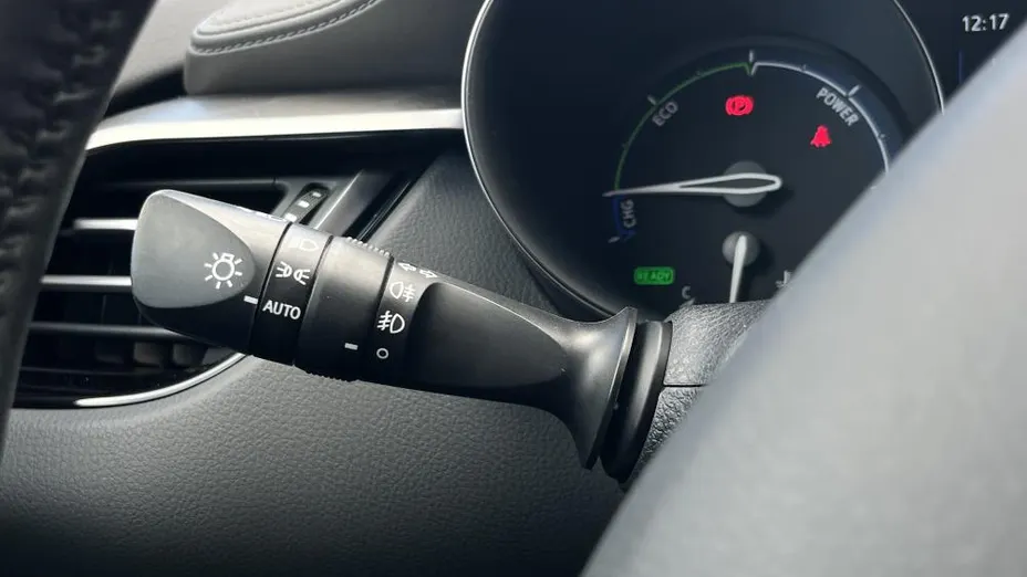 TOYOTA C-HR C-HR 2.0 Hybrid Executive