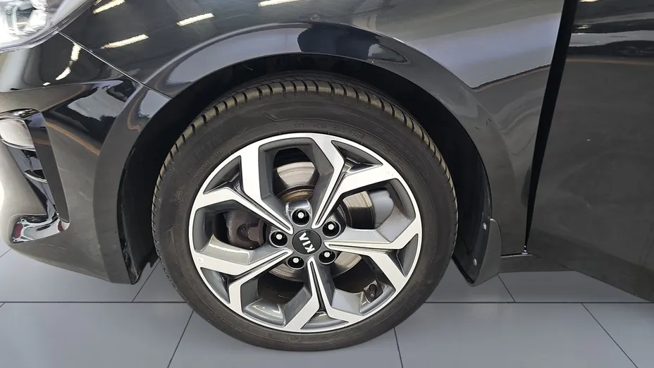 KIA Cee'd Ceed 1.6 CRDi SCR L DCT