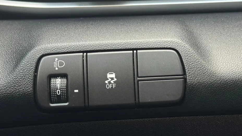 HYUNDAI Elantra Elantra 1.6 Smart