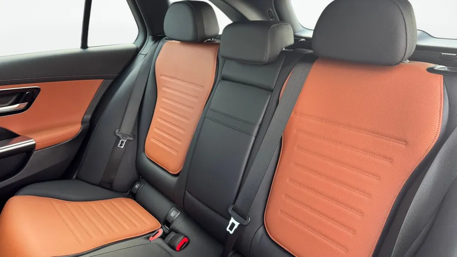 MERCEDES-BENZ C Klasa C 300 e PHEV AMG