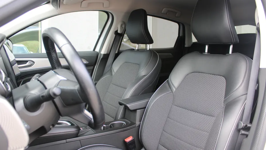 RENAULT Arkana Arkana 1.6 E-TECH Techno MMT