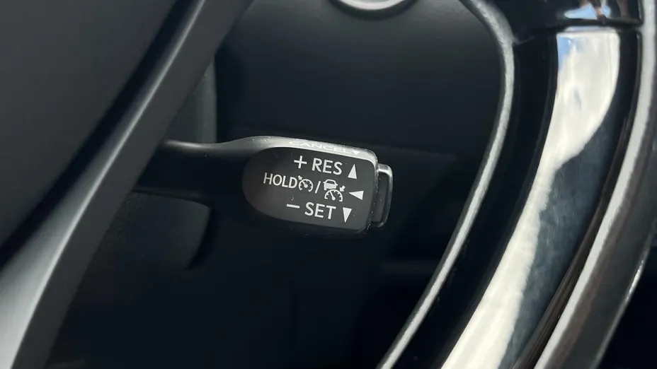 TOYOTA C-HR C-HR 2.0 Hybrid Executive