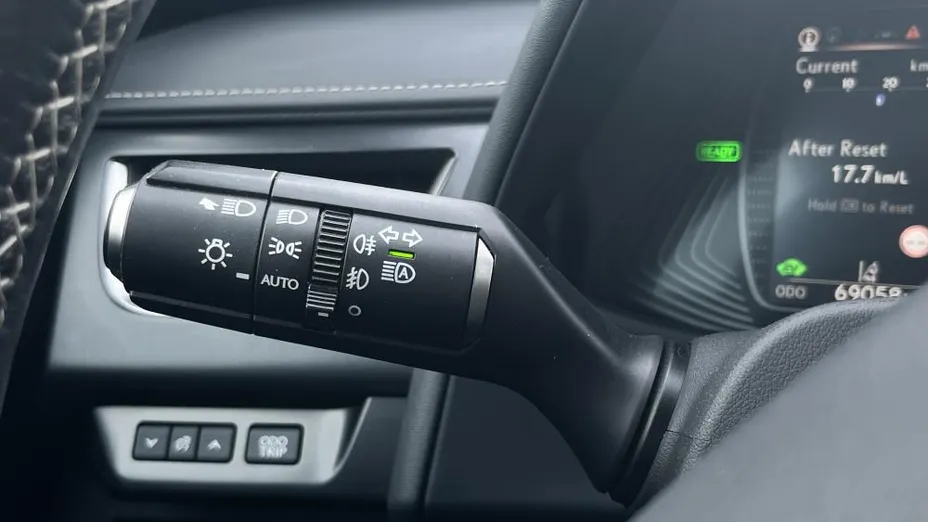 LEXUS UX UX 250h GPF Business Edition 2WD