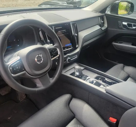VOLVO XC60 XC60 B5 B AWD Plus Dark aut