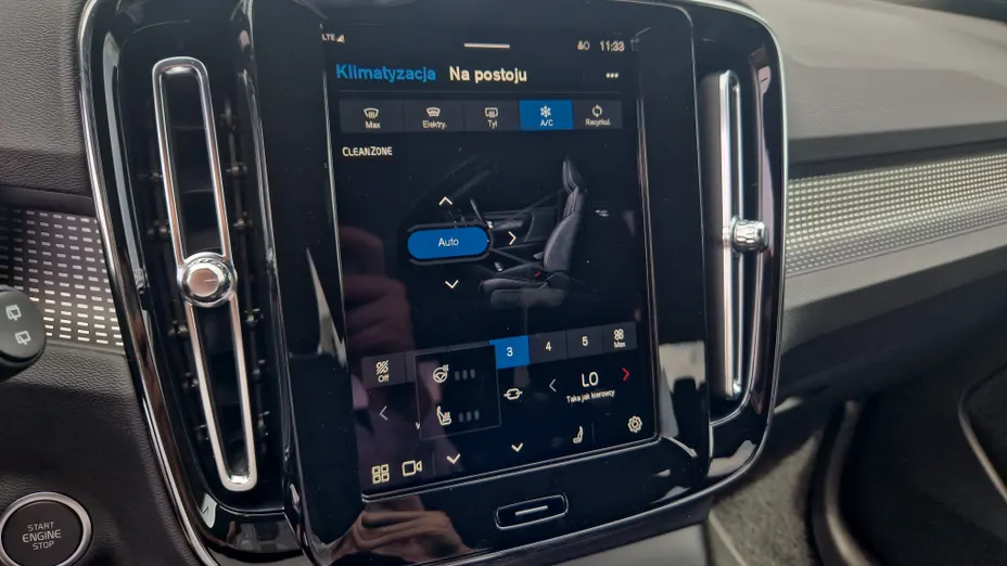VOLVO XC40 XC40 B3 Plus Dark aut
