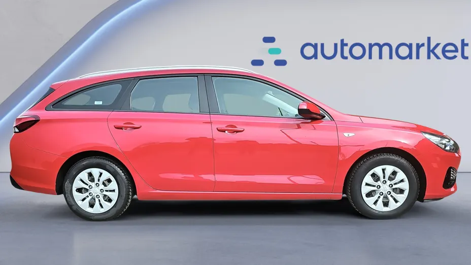 HYUNDAI i30 i30 1.6 D Classic +