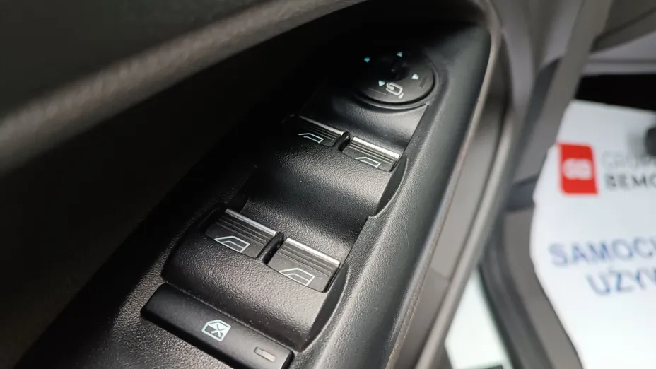 FORD Tourneo Connect Gr. Tourneo Connect 1.5 TDCi Titanium PowerShift