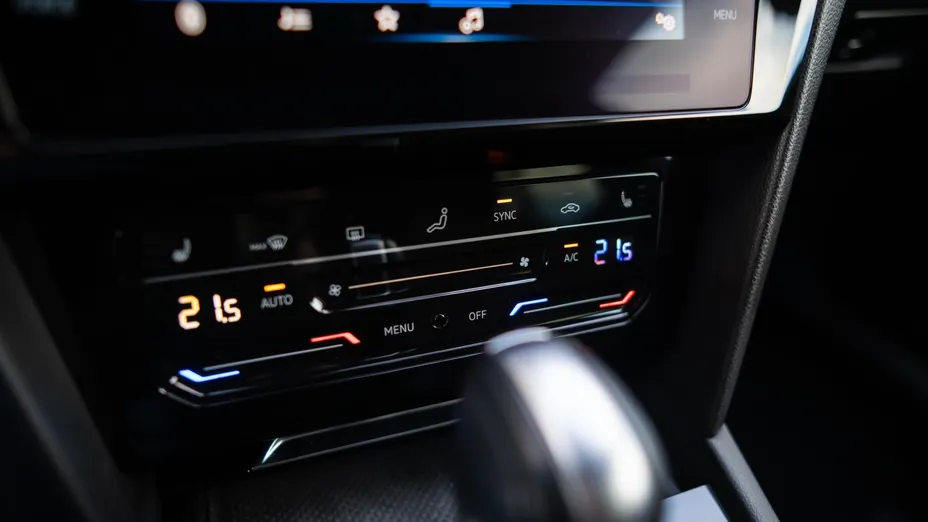 VOLKSWAGEN Arteon Arteon 2.0 TSI Elegance DSG