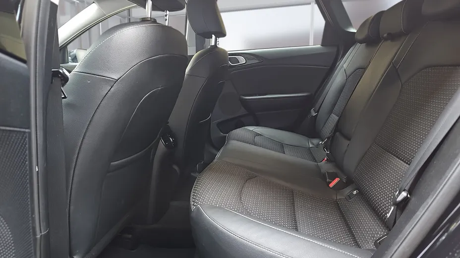 KIA Cee'd Ceed 1.6 CRDi SCR L DCT