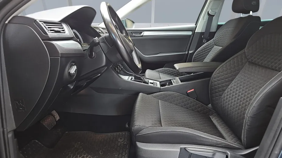 SKODA Superb Superb 2.0 TDI SCR Ambition DSG