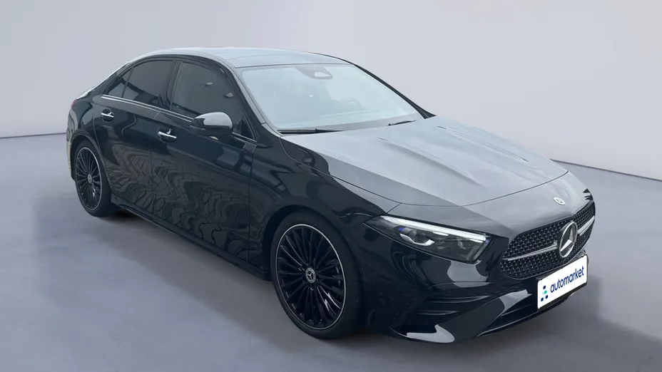 MERCEDES-BENZ A Klasa A 220 4-Matic AMG Line 8G-DCT
