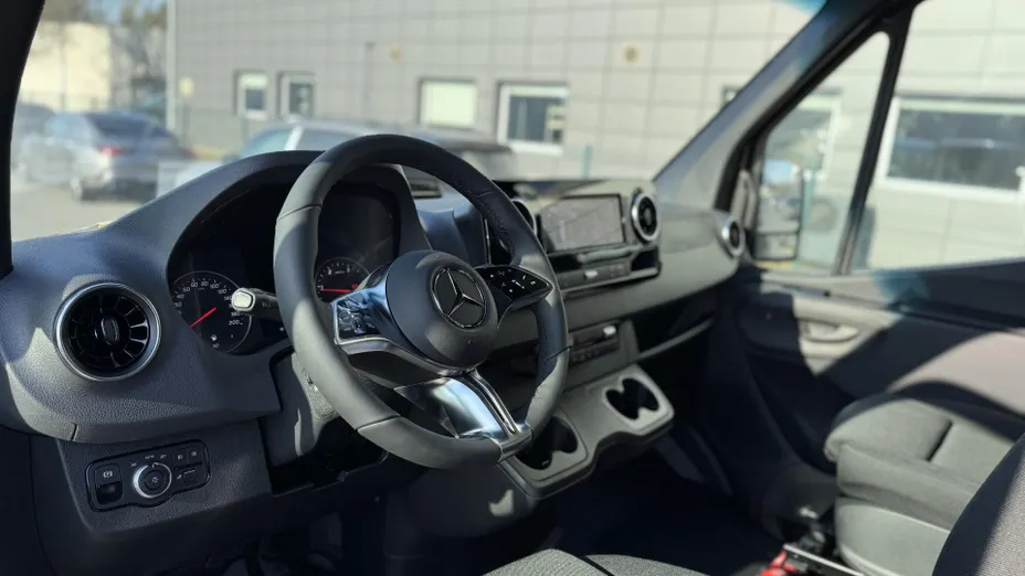 MERCEDES-BENZ Sprinter Sprinter 319 CDI Standard SELECT 9G-Tronic 907.633 11m3 Nowy