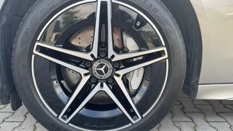 MERCEDES-BENZ C Klasa C 300 e PHEV AMG
