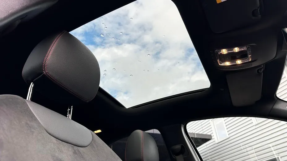 MERCEDES-BENZ A Klasa A 200 7G-DCT