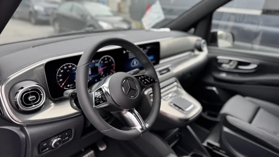 MERCEDES-BENZ V Klasa V 300 d 4-Matic 9G-Tronic Exclusive (ekstra dł) Nowy