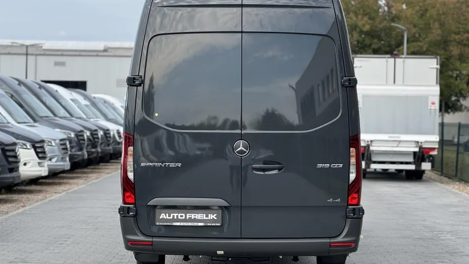 MERCEDES-BENZ Sprinter Sprinter 319 CDI Extra Long PRO 9G-Tronic AWD 907.637 15,5m3 Nowy