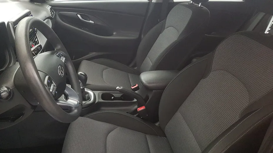 HYUNDAI i30 i30 1.4 Classic +
