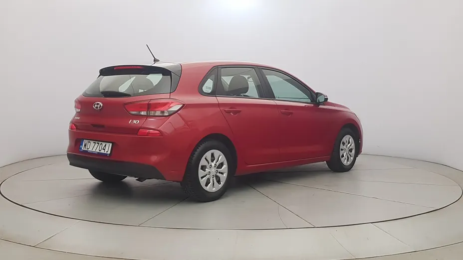 HYUNDAI i30 i30 1.4 Classic +