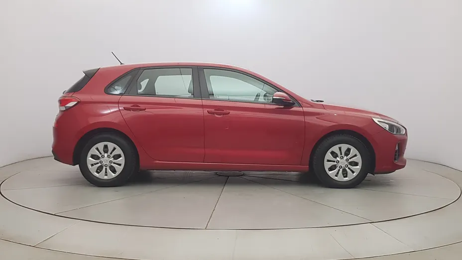 HYUNDAI i30 i30 1.4 Classic +