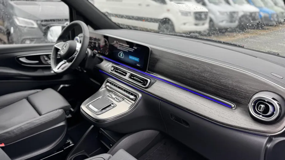 MERCEDES-BENZ V Klasa V 300 d 4-Matic 9G-Tronic Exclusive (ekstra dł) Nowy