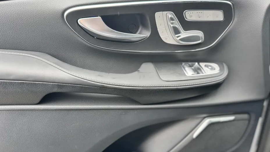 MERCEDES-BENZ V Klasa V 300 d 4-Matic 9G-Tronic Exclusive (ekstra dł) Nowy