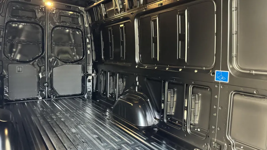 MERCEDES-BENZ Sprinter Sprinter 319 CDI Extra Long SELECT 9G-Tr. AWD 907.637 15,5m3 Nowy