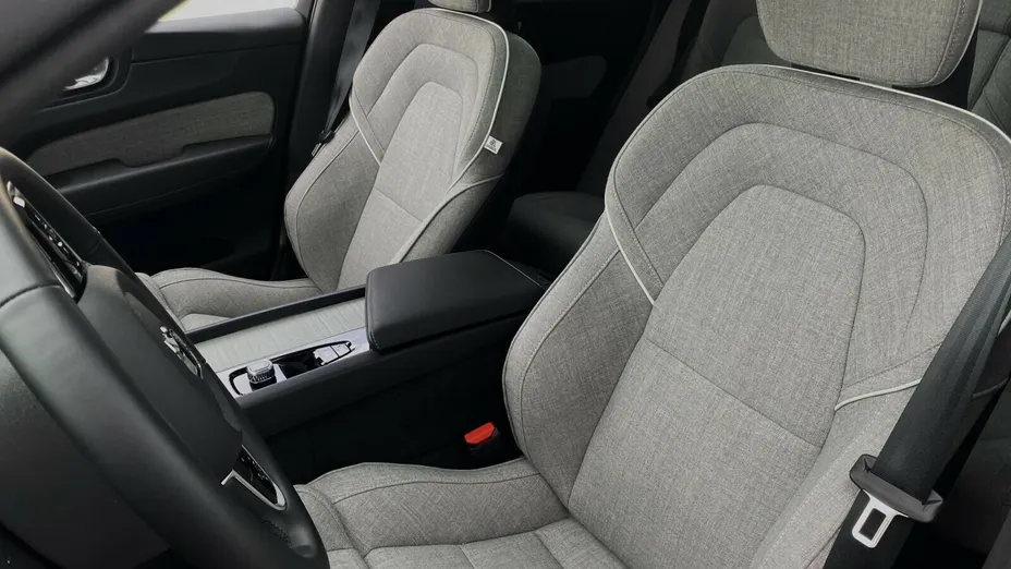 VOLVO XC60 XC60 T8 Plug-In Hybrid AWD Ultimate Dark aut