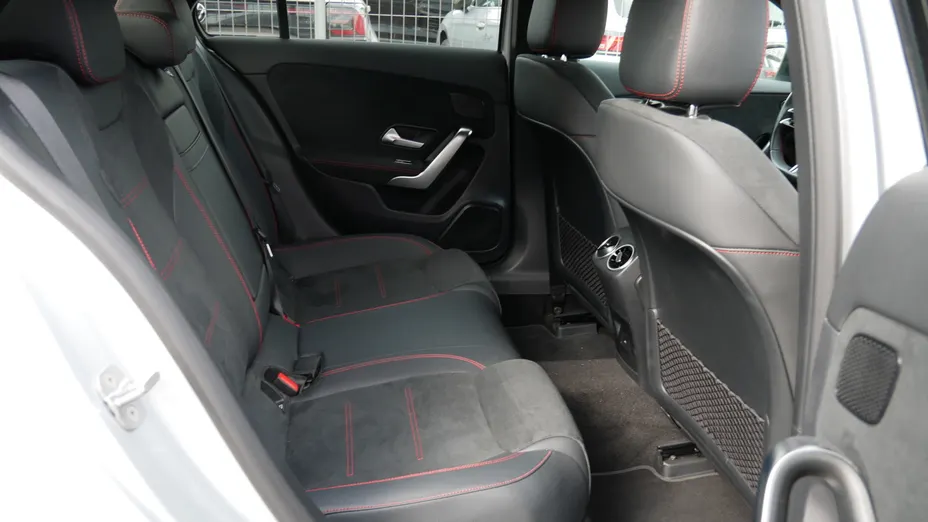 MERCEDES-BENZ A Klasa A 200 AMG Line 7G-DCT