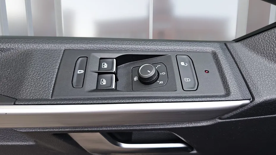 VOLKSWAGEN Multivan Multivan 6.1 2.0 TDI L1 Comfortline 4Motion DSG