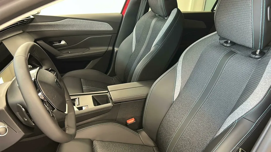 PEUGEOT 308 308 1.2 PureTech Allure S&S EAT8 Nowy