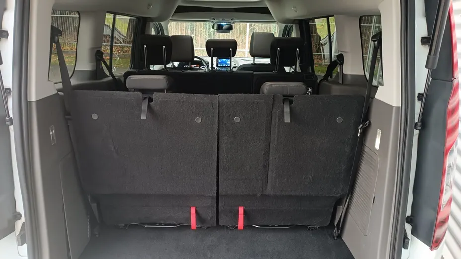 FORD Tourneo Connect Gr. Tourneo Connect 1.5 TDCi Titanium PowerShift