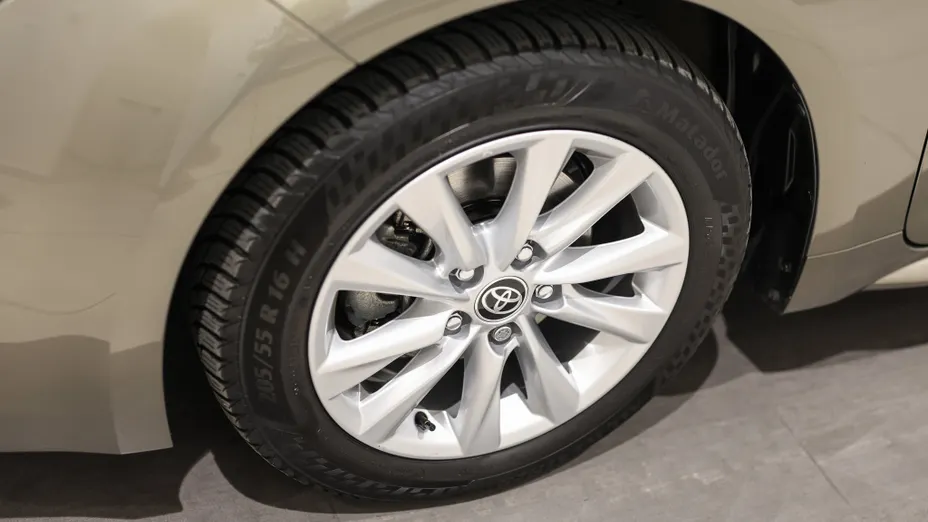 TOYOTA Corolla Corolla 1.8 Hybrid Comfort