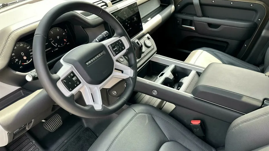 LAND ROVER Defender Defender 110 3.0 D300 mHEV X-Dynamic HSE