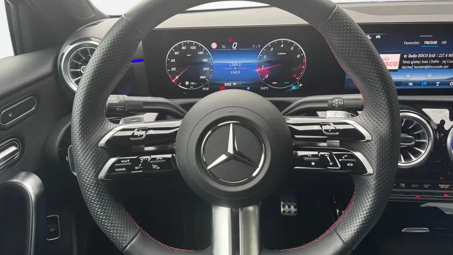 MERCEDES-BENZ A Klasa A 220 4-Matic AMG Line 8G-DCT