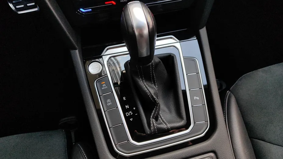VOLKSWAGEN Arteon Arteon 2.0 TDI 4Motion R-Line DSG
