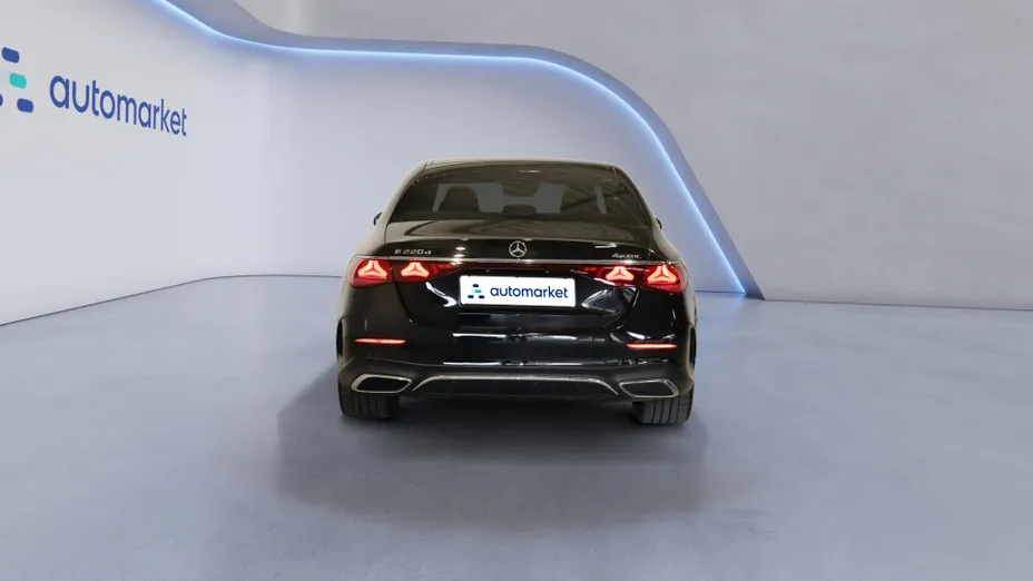 MERCEDES-BENZ E Klasa E 220 d mHEV 4-Matic AMG 9G-Tronic