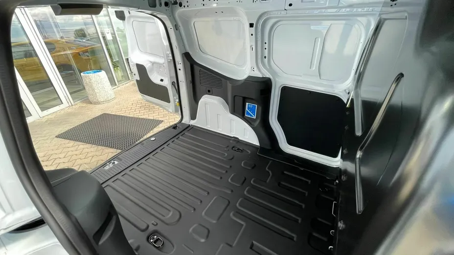 FORD Transit Courier Transit Courier EV Trend Nowy