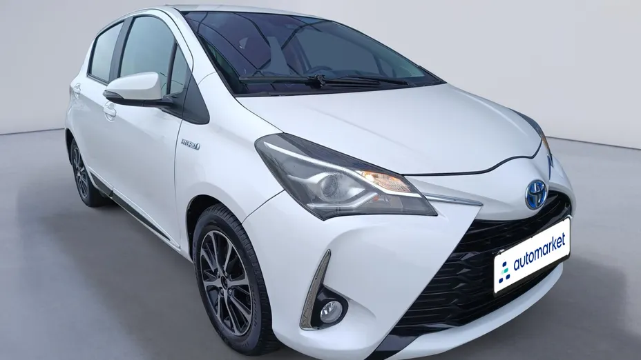TOYOTA Yaris Yaris Hybrid 100 Premium