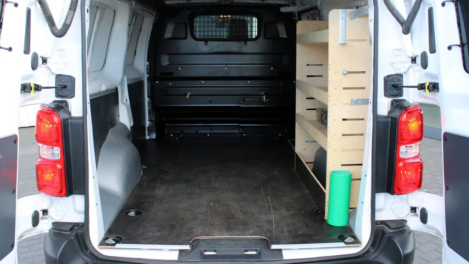 TOYOTA Proace Proace 2.0 D-4D Medium 3,1t Active