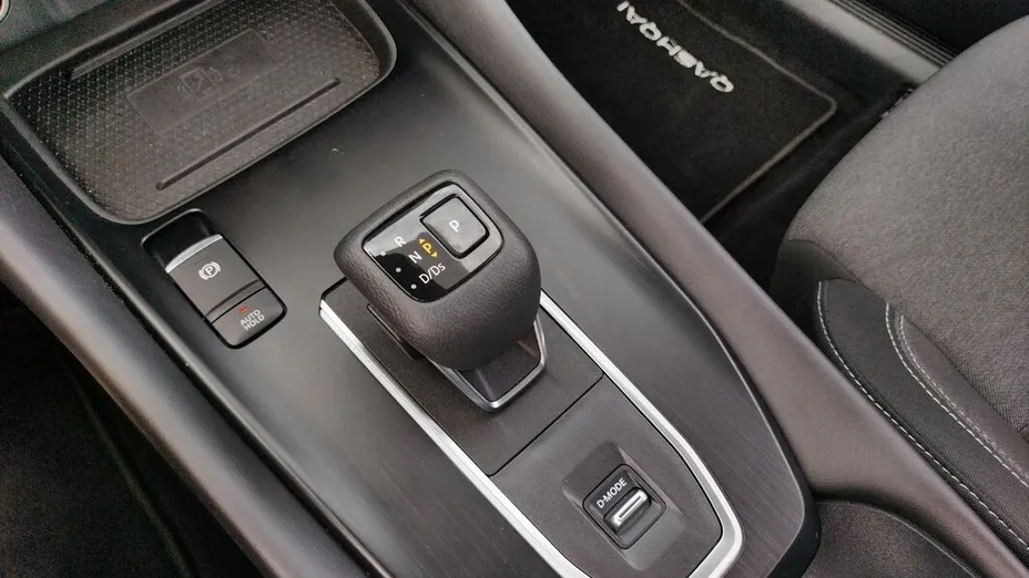 NISSAN Qashqai Qashqai 1.3 DIG-T mHEV N-Connecta Xtronic