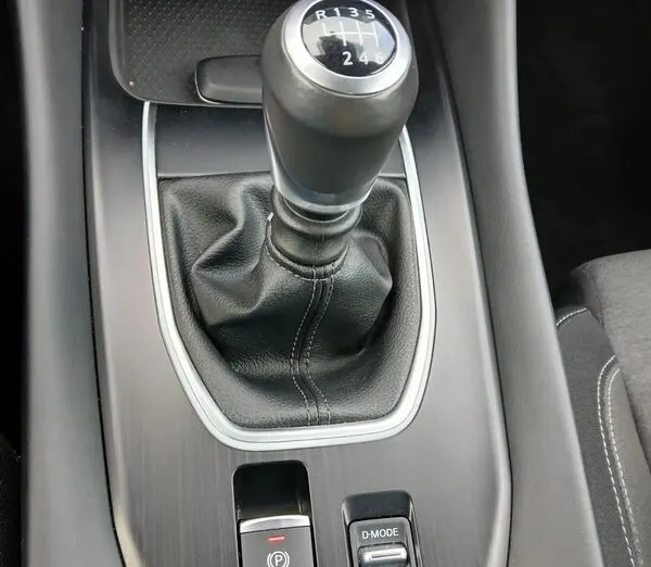 NISSAN Qashqai Qashqai 1.3 DIG-T mHEV N-Connecta