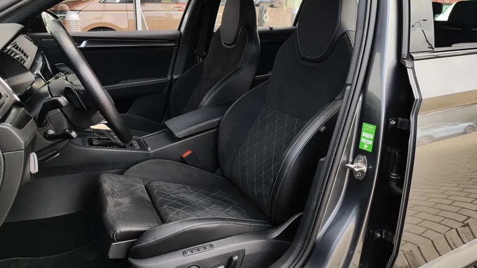 SKODA Superb Superb 2.0 TSI 4x4 Sportline DSG
