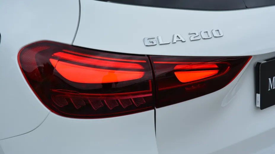 MERCEDES-BENZ GLA GLA 200 mHEV AMG Line 7G-DCT