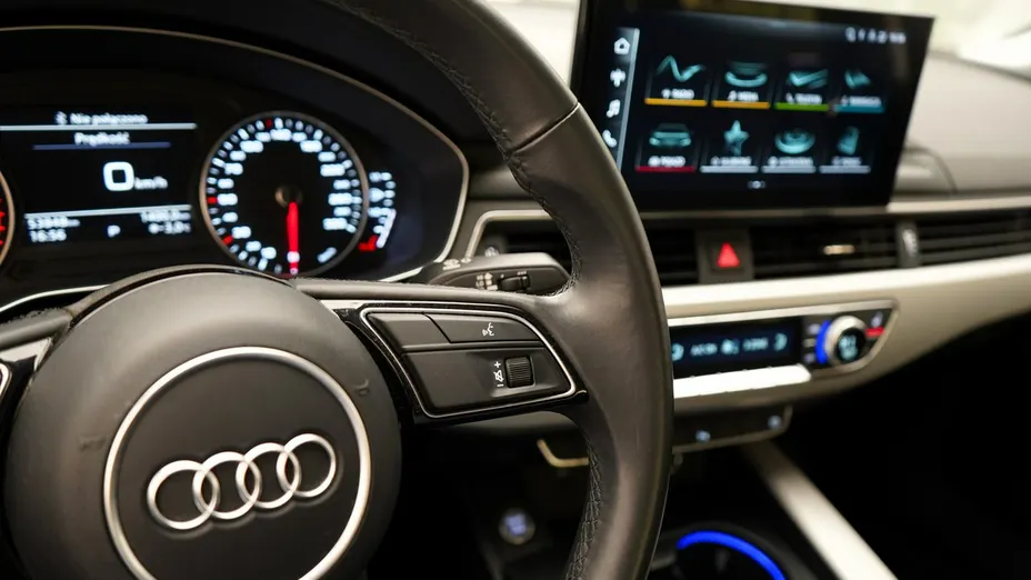 AUDI A4 A4 35 TFSI mHEV S tronic