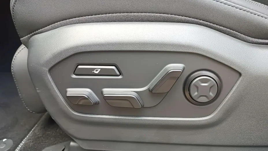HYUNDAI Santa Fe Santa Fe 1.6 T-GDI HEV Calligraphy 4WD aut 6os. Nowy