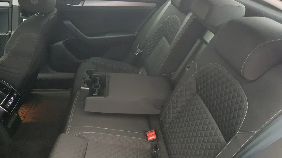 SKODA Superb Superb 2.0 TDI Style DSG