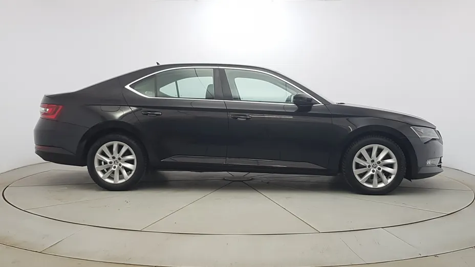 SKODA Superb Superb 2.0 TDI Style DSG